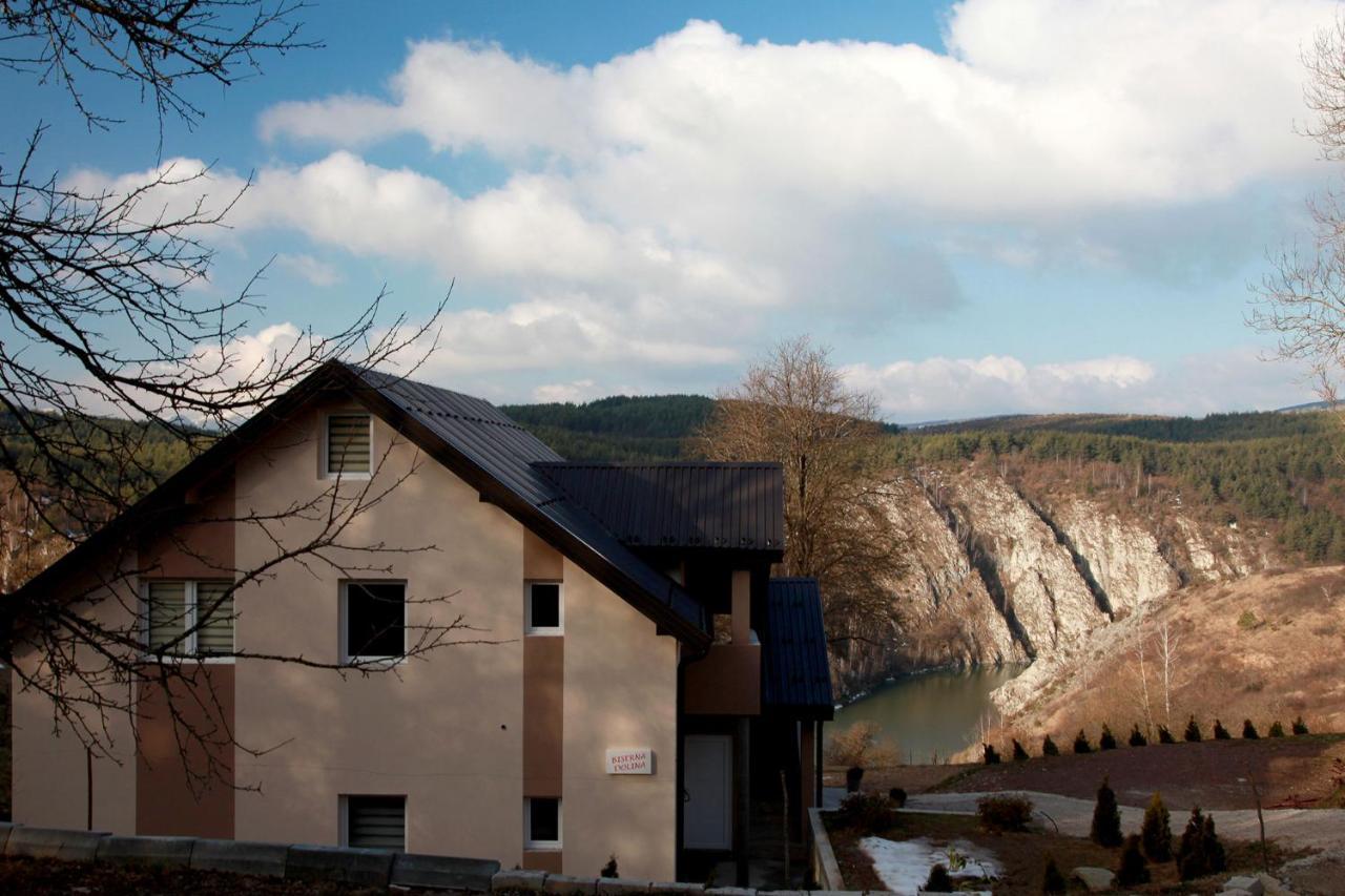 Biserna Dolina Uvac Sjenica Luaran gambar